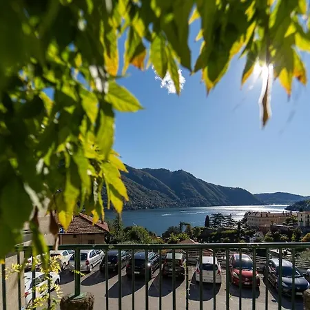 Lakefront With Breathtaking Views モルトラージオ