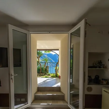 Apartmán Lakefront With Breathtaking Views